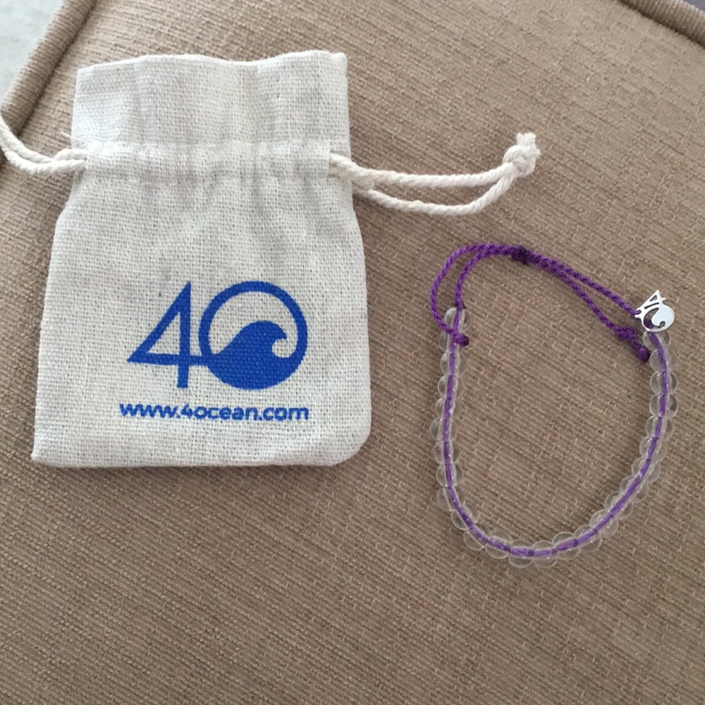 4Ocean Hawaiian Monk Seal Conversation Bracelet